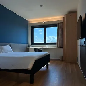 Ibis Fiera 3*, Roma Italia