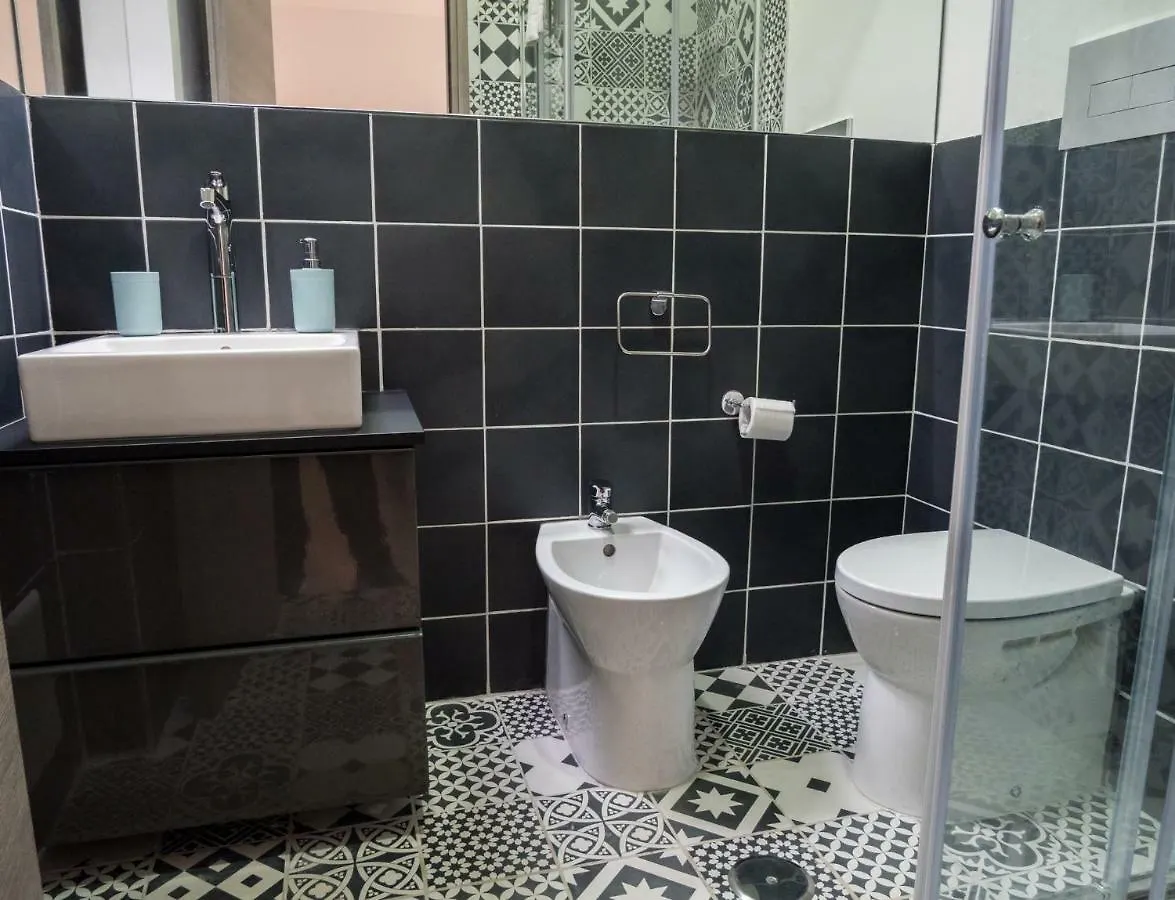 Interno2 Bari Centrale 2*,